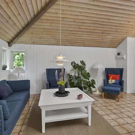 Holmsten - 250m To The Fjord By Interhome Skjern