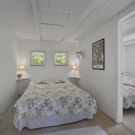 Сasa de vacaciones Holmsten - 250m To The Fjord By Interhome *